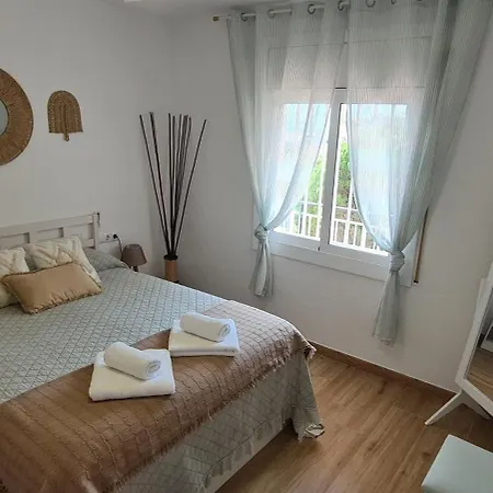 Luengihouse - Espectacular Con Piscina Apartament Lloret de Mar